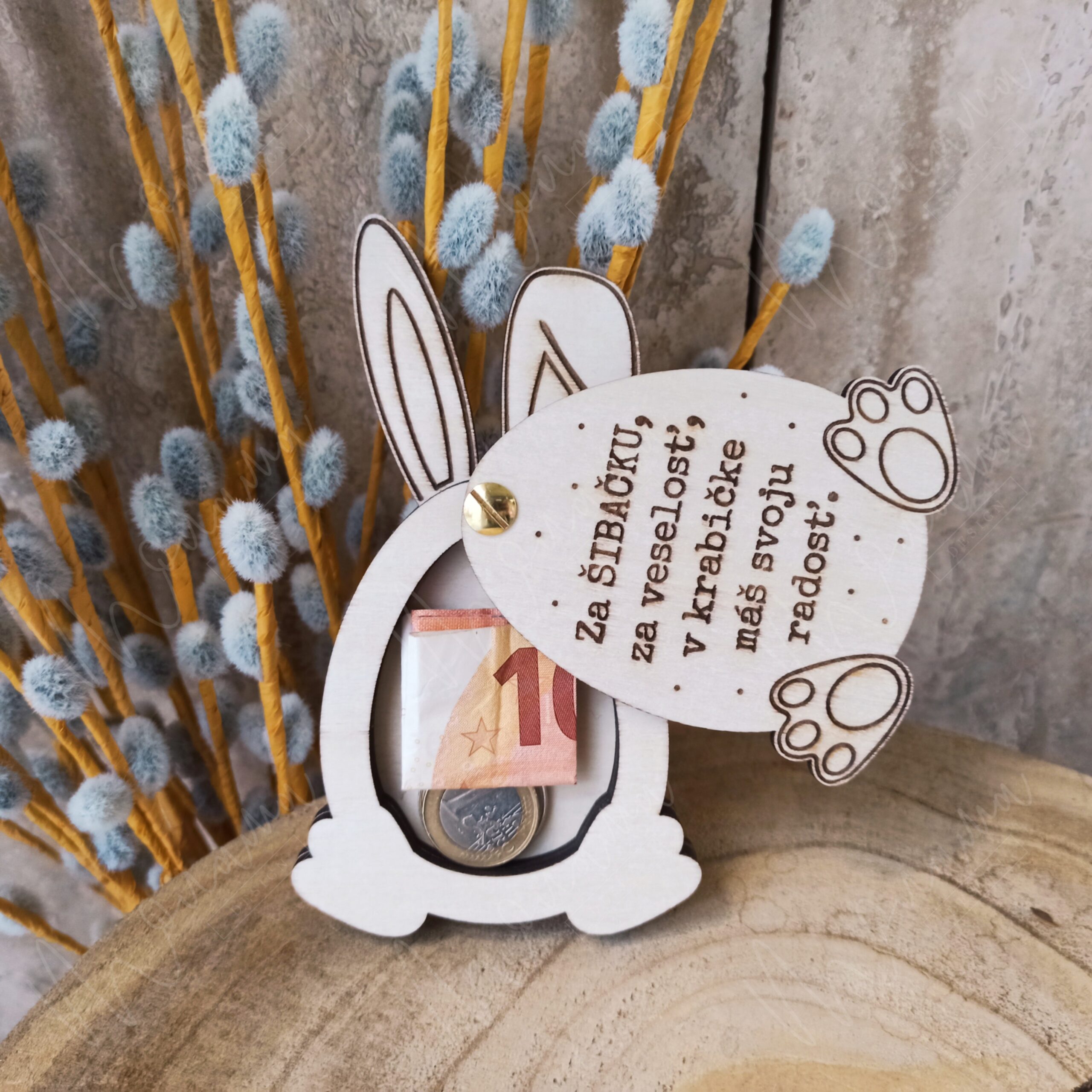 Drevená obálka na peniaze na Veľkú noc – vajíčko zajačik na bankovku, za šibačku za veselosť