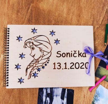 Detský drevený fotoalbum s Annou